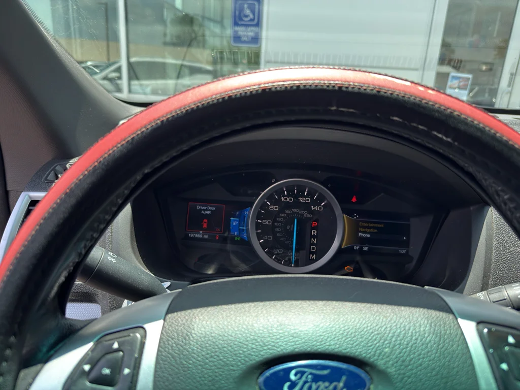Used 2014 Sterling Gray Metallic Ford XLT image 9