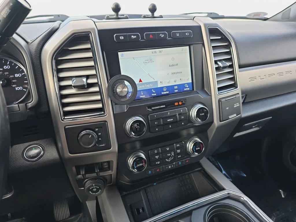 Used 2021 White Metallic Ford Platinum image 20