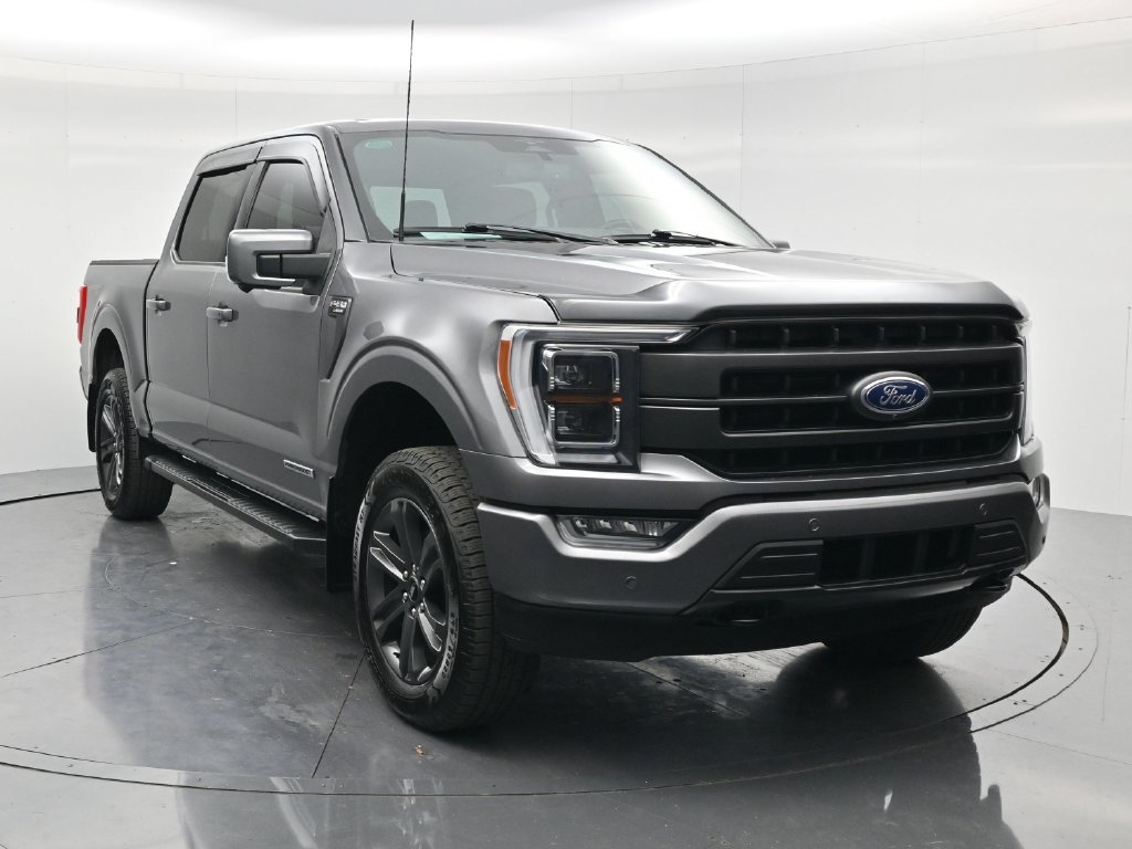 Used 2023 Gray Metallic Ford Lariat image 3