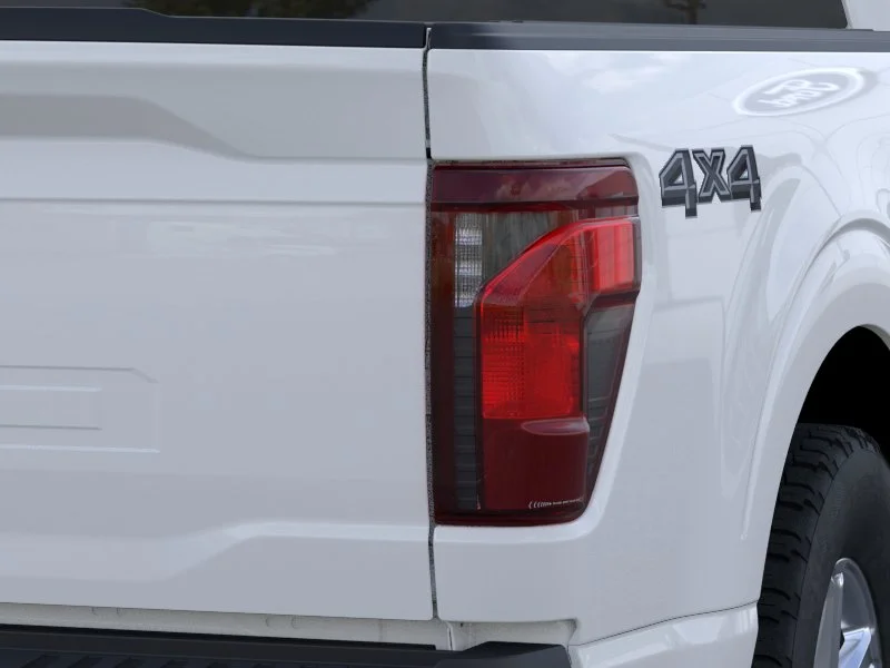 New 2026 Oxford White Ford XLT image 44