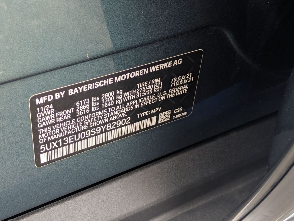 Used 2025 Blue BMW sDrive40i image 25