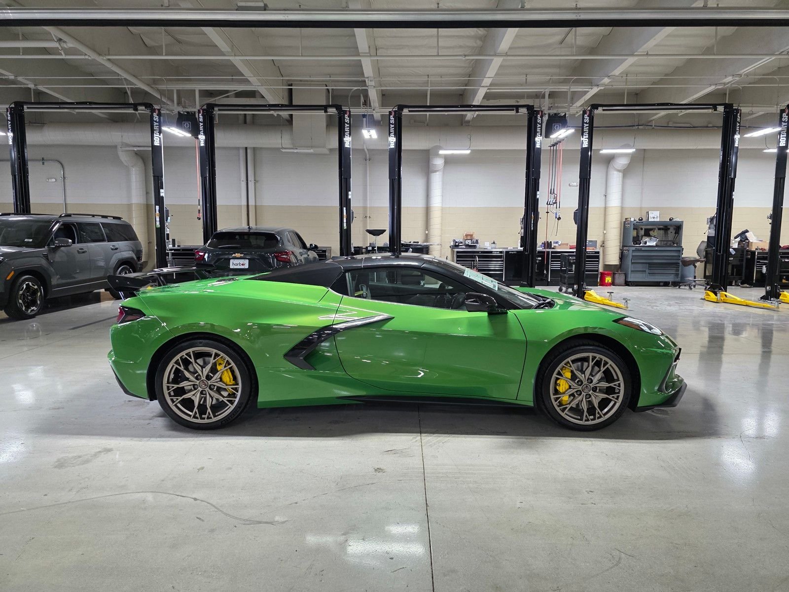 Used 2026 Roswell Green Metallic Chevrolet Stingray image 8