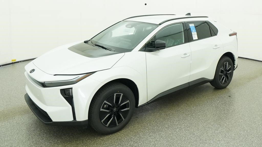 New 2026 Wind Chill Pearl <sup>1</sup> Toyota  XLE image 45