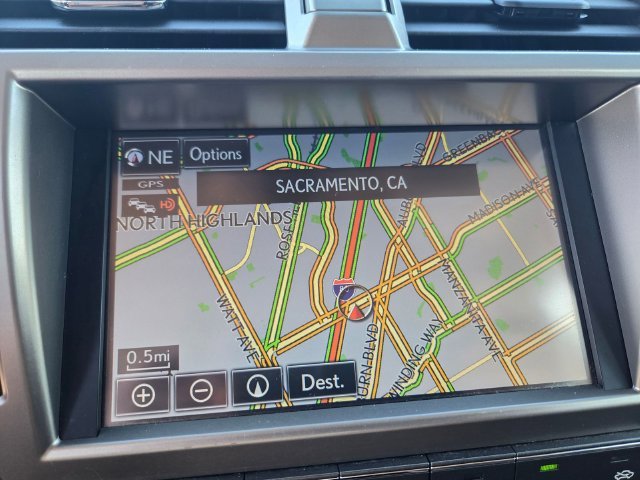 Used 2017  Lexus 460 image 8
