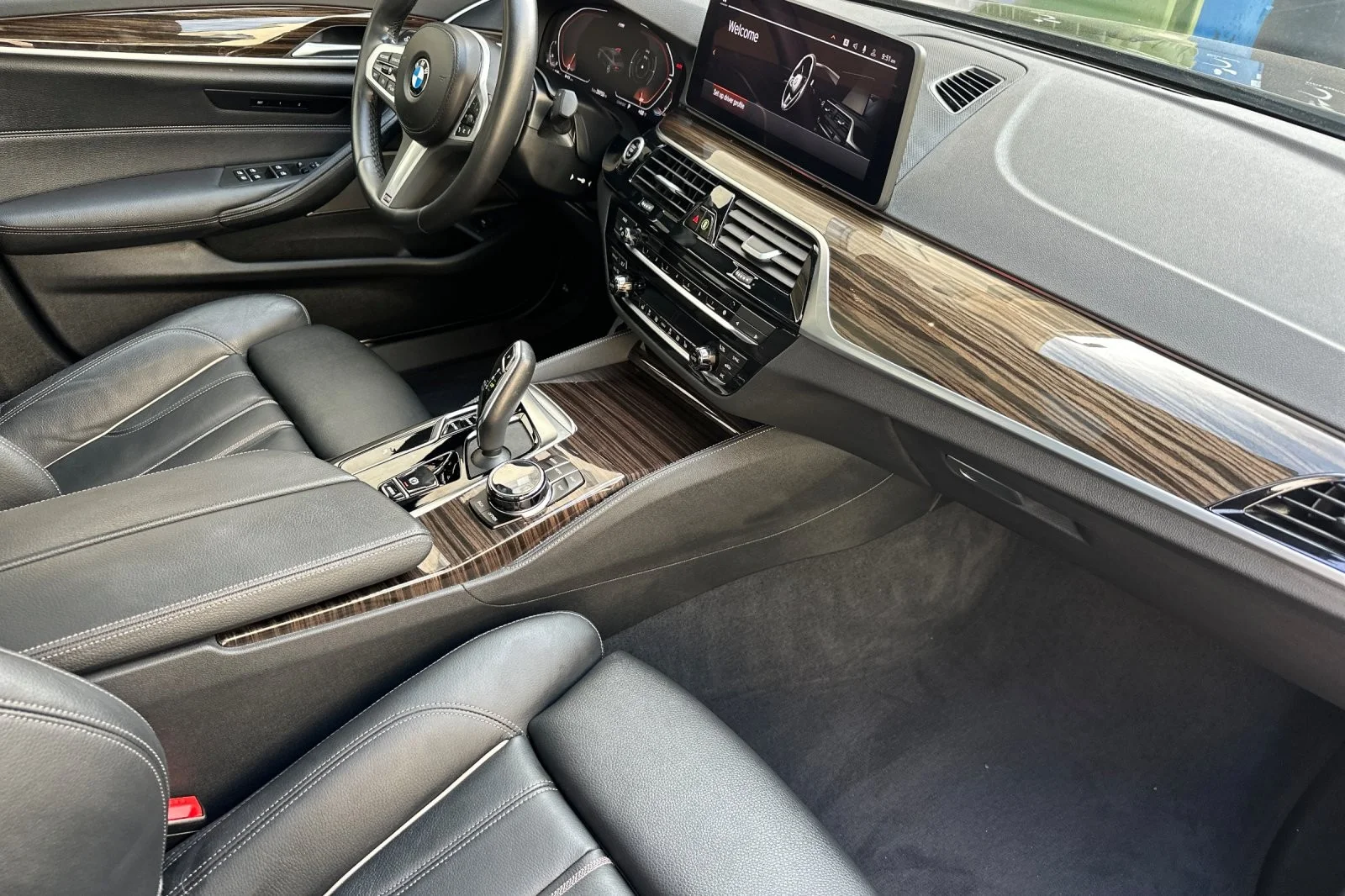 Used 2023 Carbon Black Metallic BMW 540i xDrive image 14
