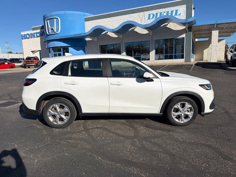 Used 2024  Honda LX image 8