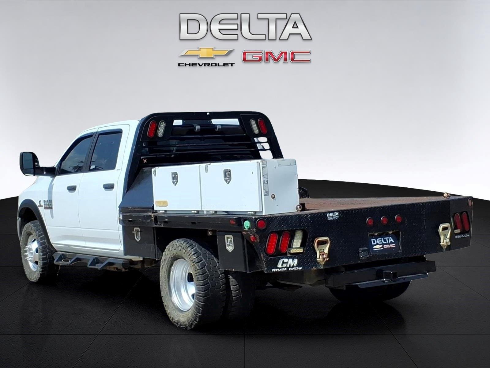 Used 2016 Bright White Clearcoat Ram SLT image 3
