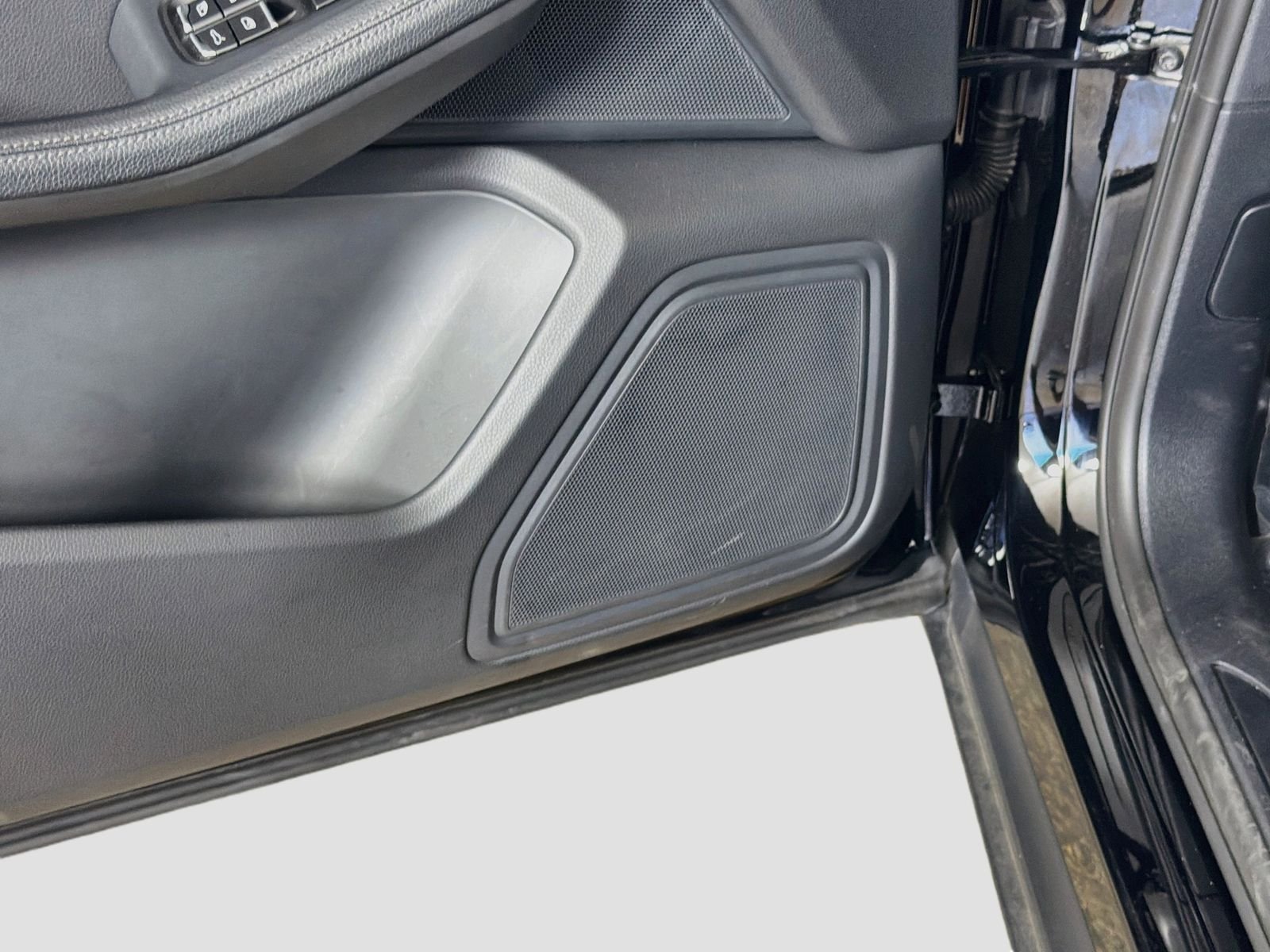 2025 Porsche Macan Base - Photo 22