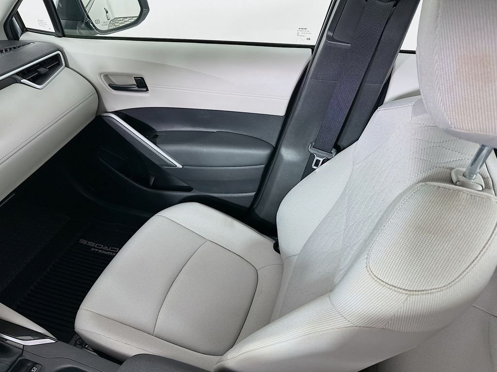 Used 2025 Silver Toyota L image 23