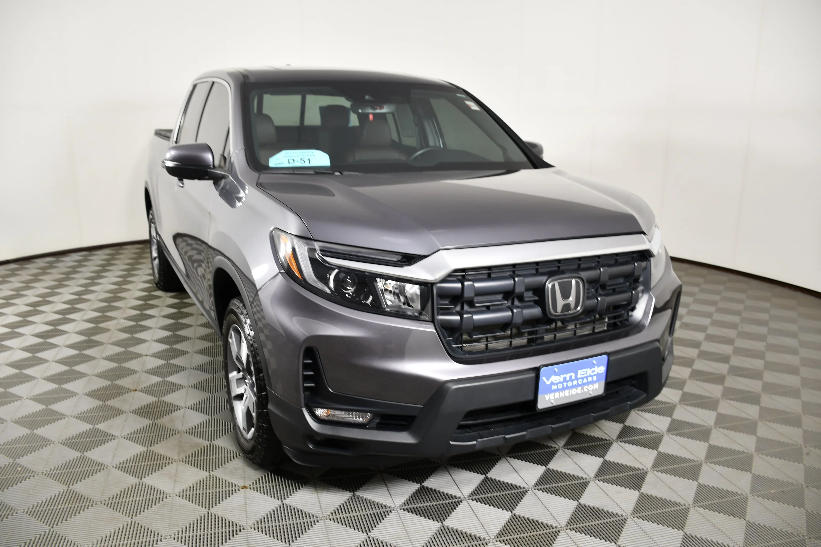 Certified Used 2024 Modern Steel Metallic Honda RTL image 3