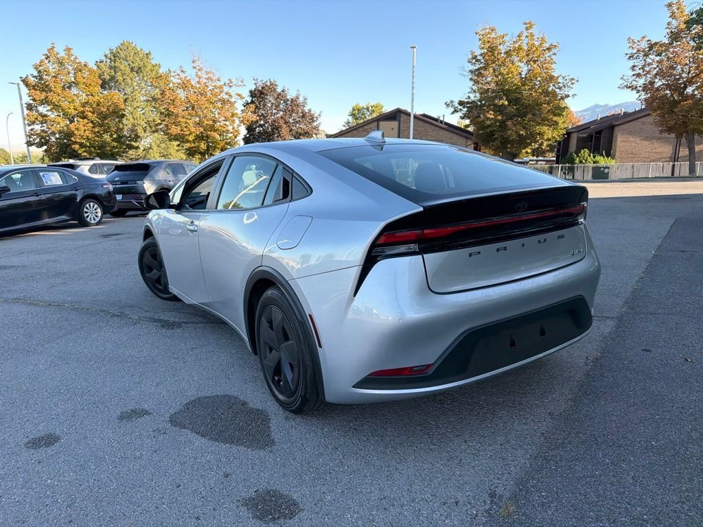 Used 2025 Cutting Edge Toyota LE image 8