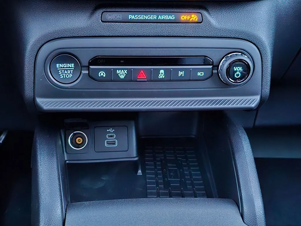New 2025 Gray Ford Outer Banks image 30
