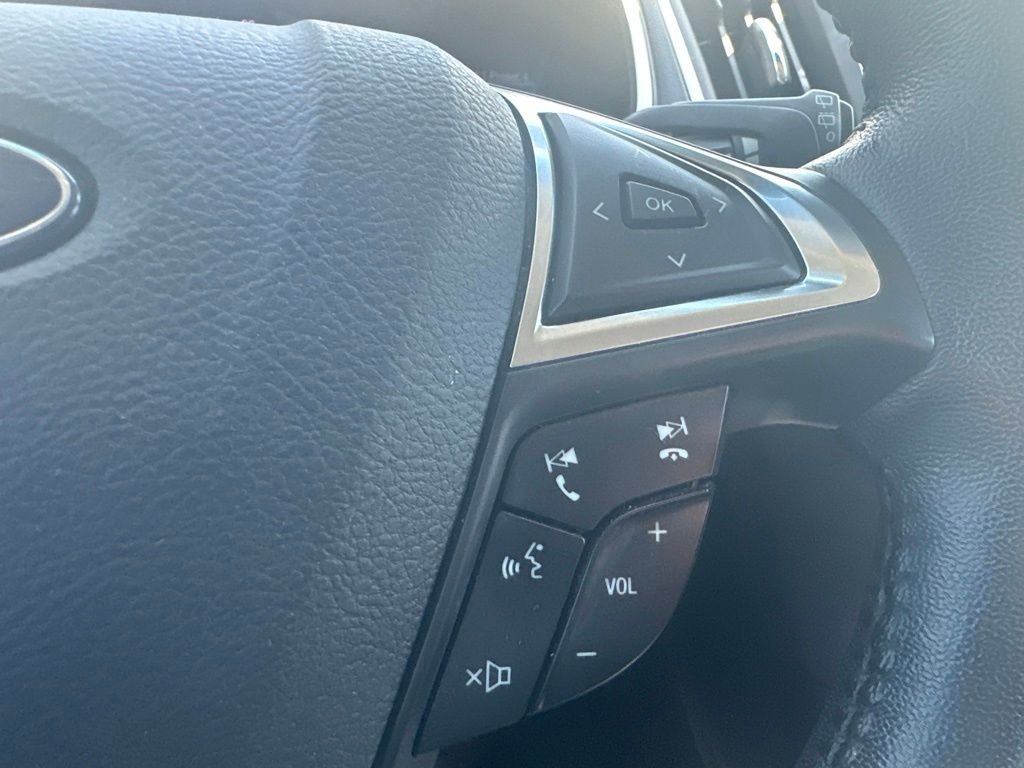 Used 2017 Gray Ford SEL image 14