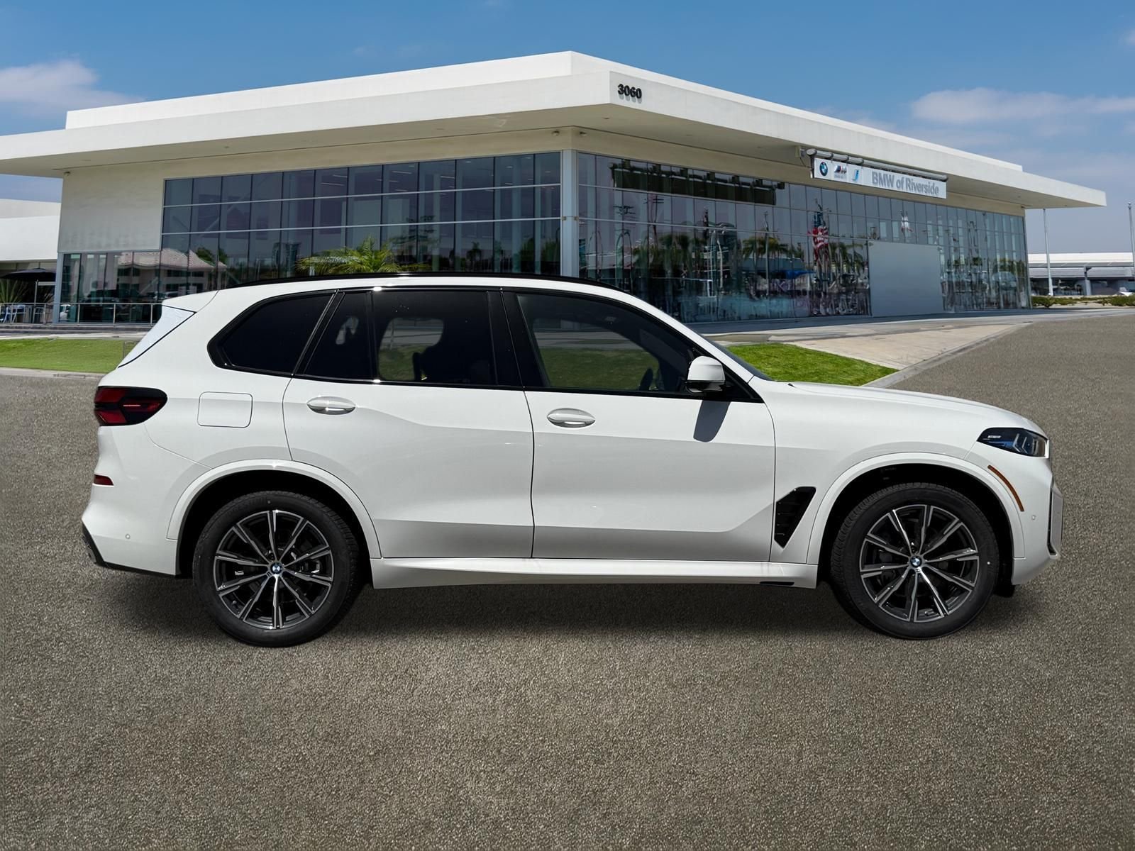 New 2026 Alpine White BMW sDrive40i image 12