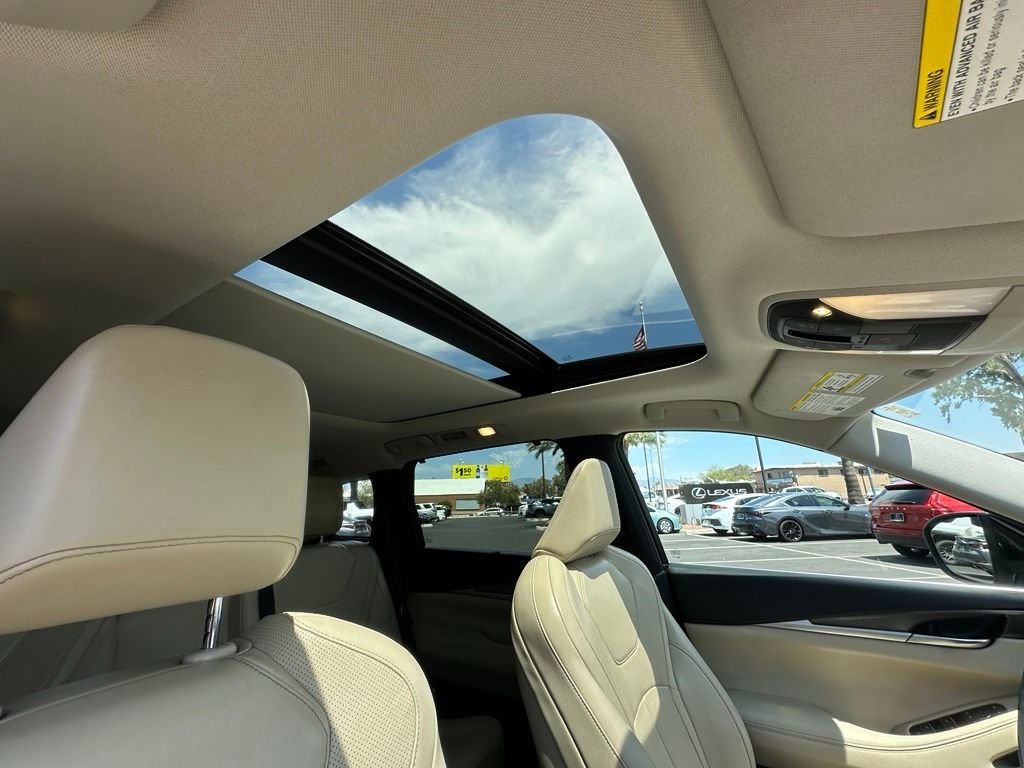 Used 2022 Gray INFINITI LUXE image 30