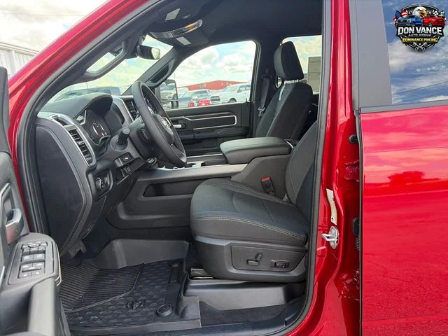 New 2026 Molten Red Pearl-Coat Exterior Paint RAM Big Horn image 9