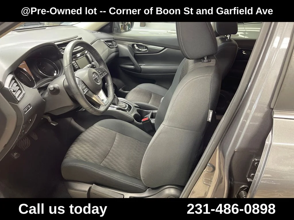 Used 2020 Gray Nissan S image 14