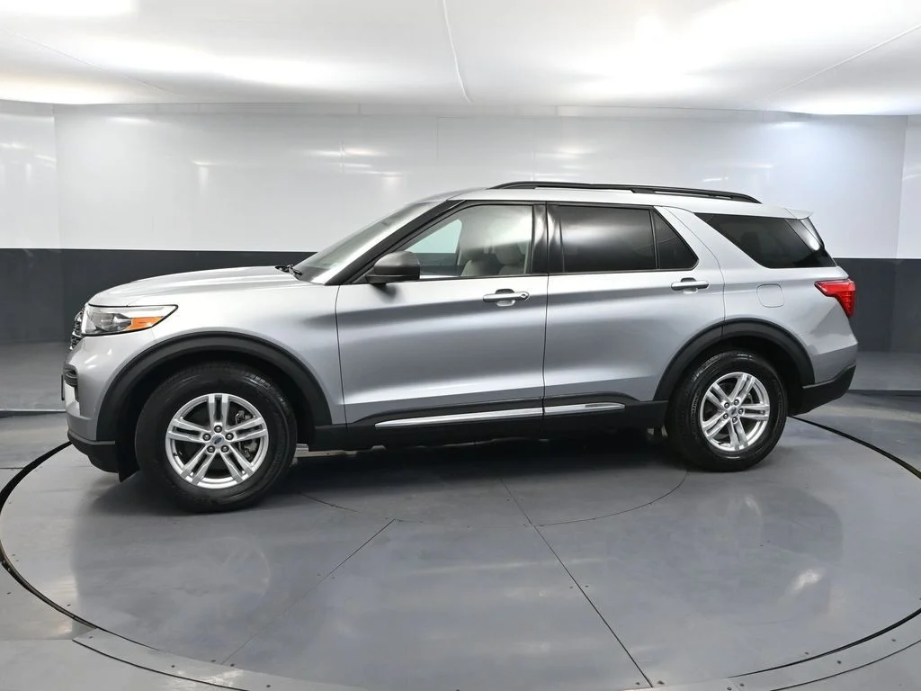 Certified Used 2022 Silver Ford XLT image 8