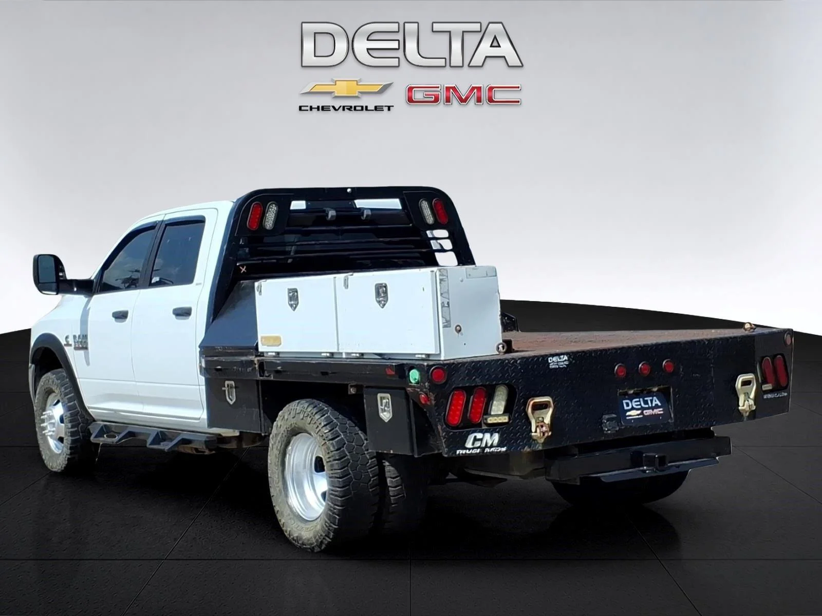Used 2016 Bright White Clearcoat Ram SLT image 3