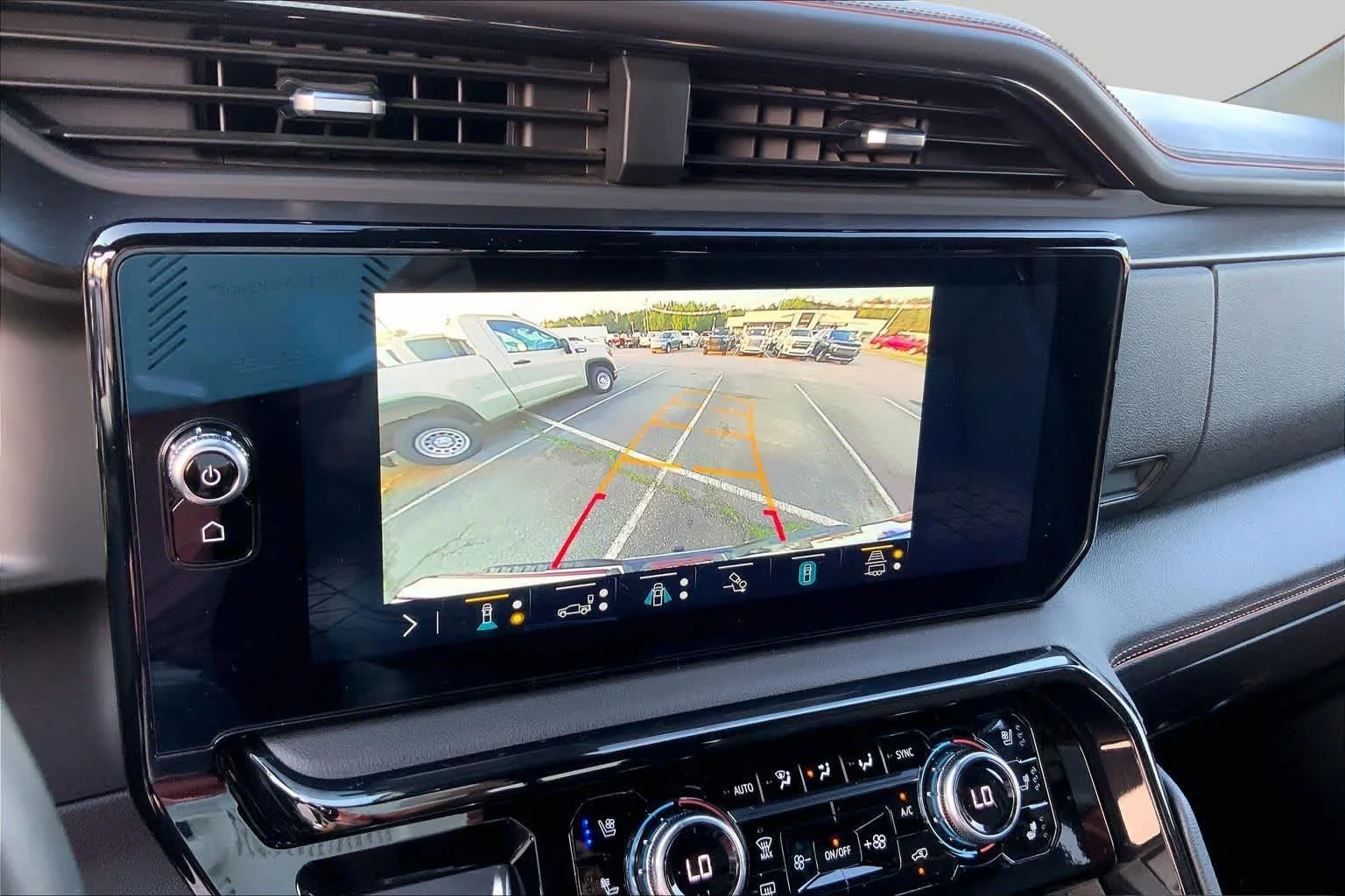 Used 2023 Sterling Metallic GMC AT4 image 28