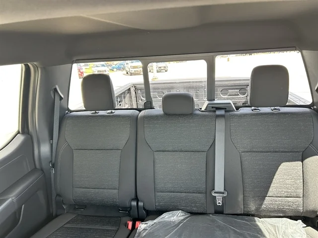 New 2026 Agate Black Metallic FORD XLT image 14