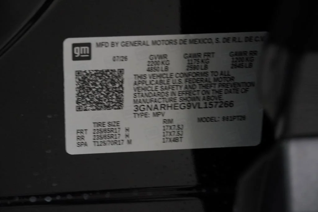 New 2027 Mosaic Black Metallic Chevrolet LT image 42