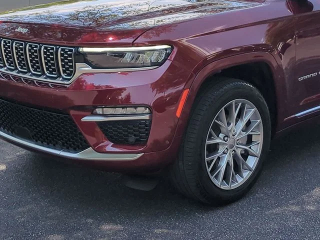 Used 2025 Red Jeep Summit image 9
