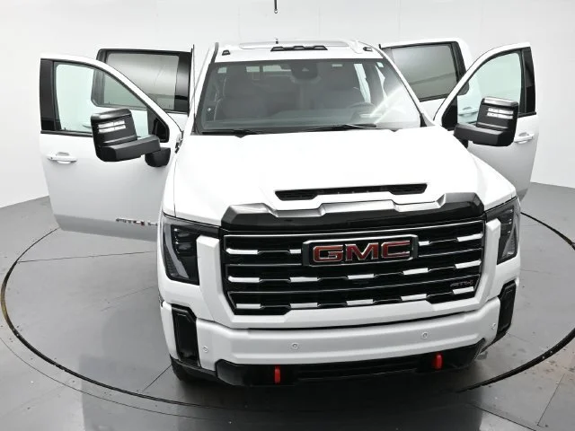 Used 2025 Summit White GMC AT4 image 44