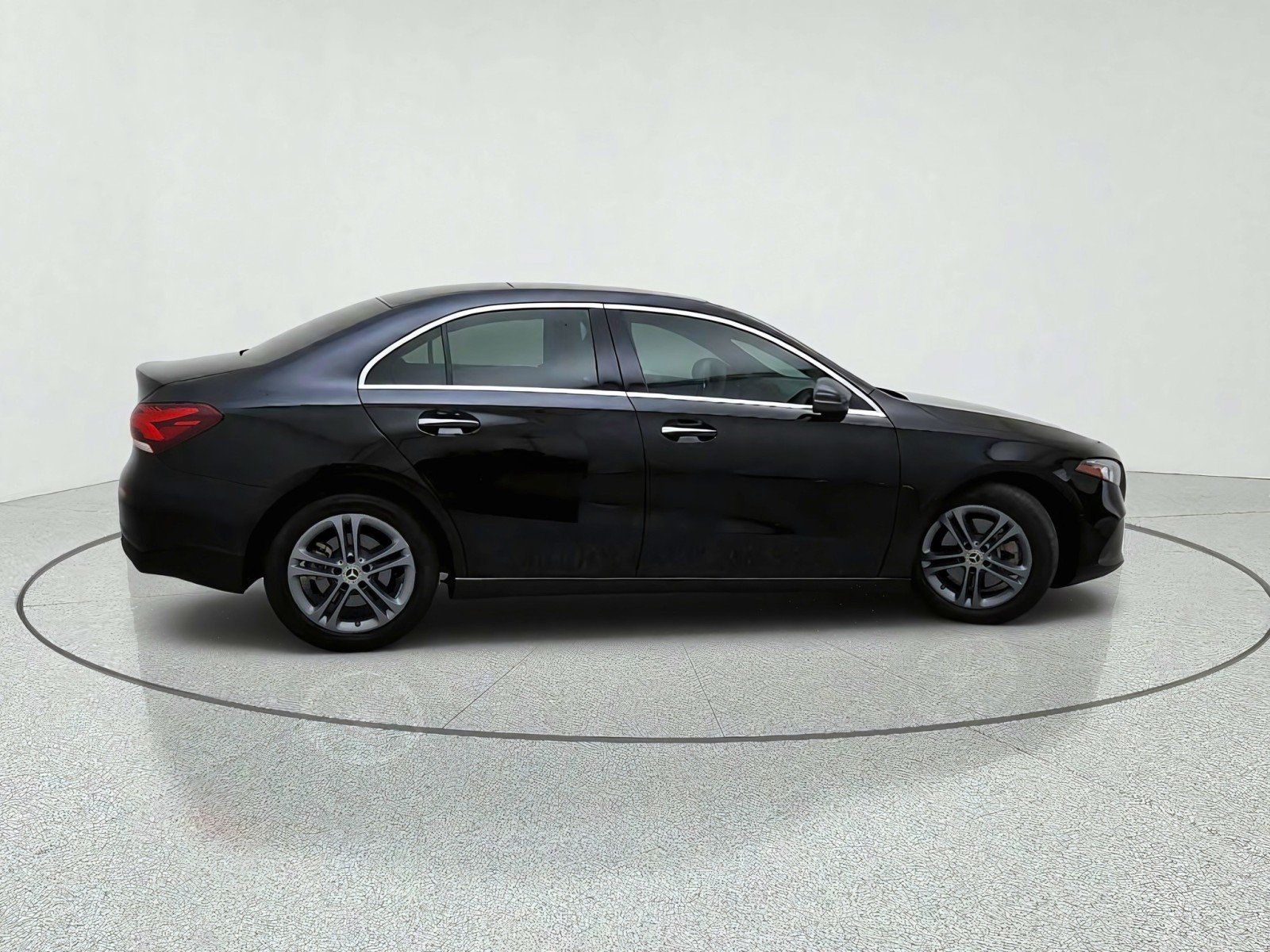 Used 2020 Night Black Mercedes-Benz A 220 image 7