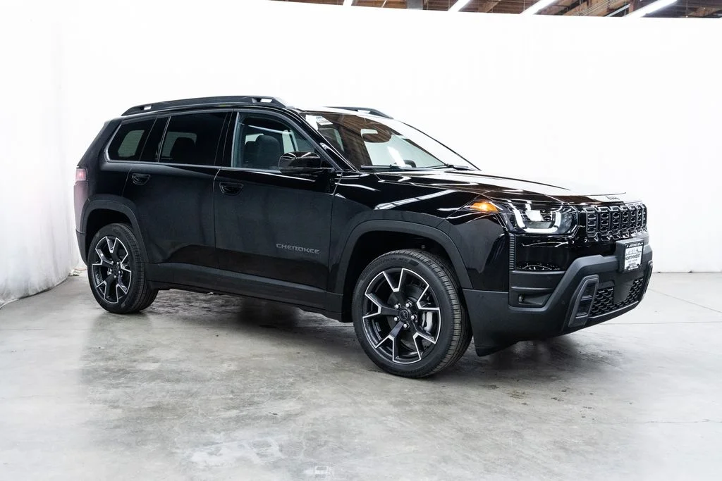 2026 Jeep Cherokee Overland HEV 4X4's photo