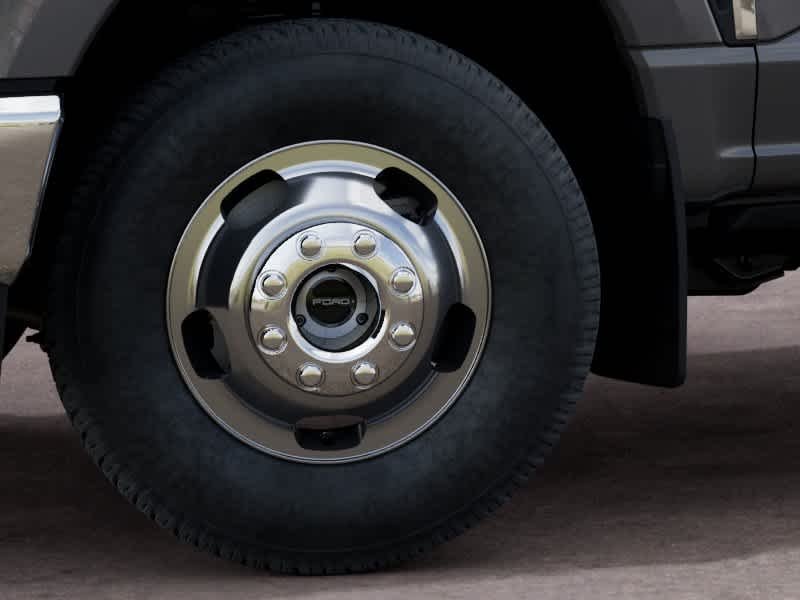 New 2027 Carbonized Gray Metallic Ford F-350® Lariat® image 18
