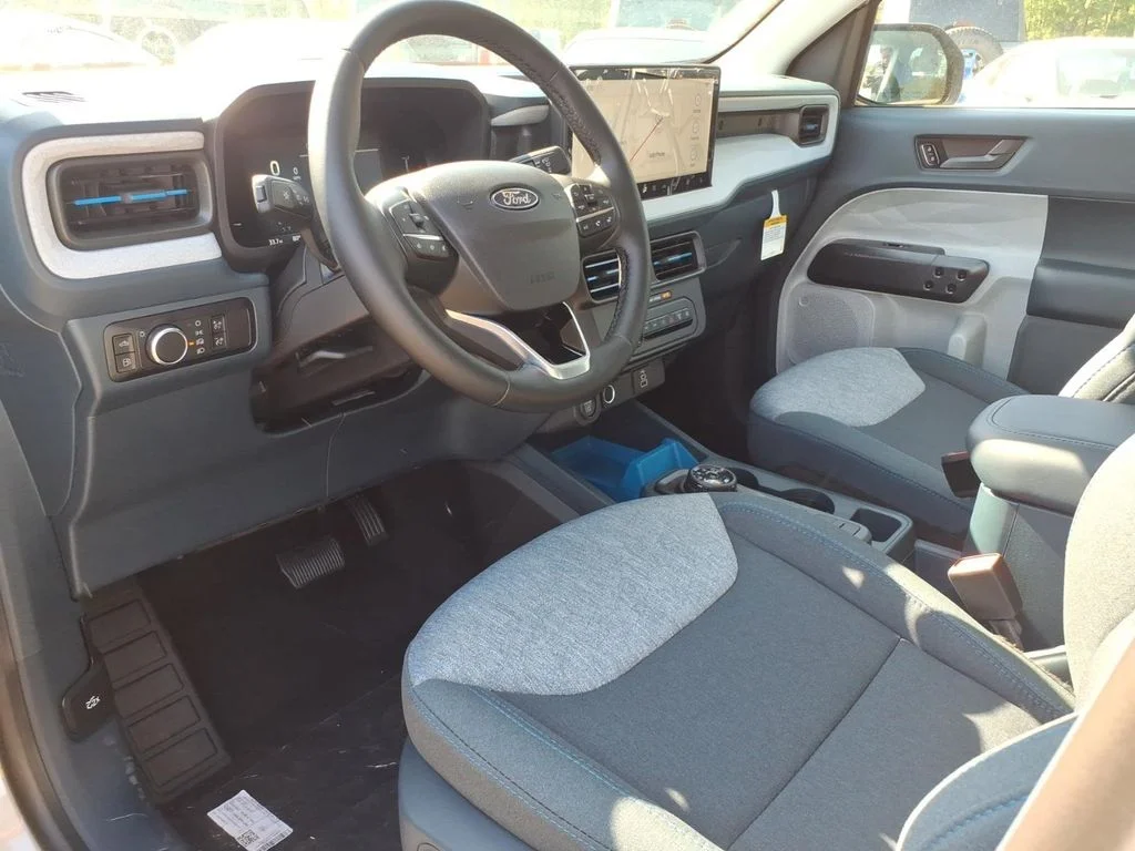 New 2026 Space White Metallic Ford XLT image 12
