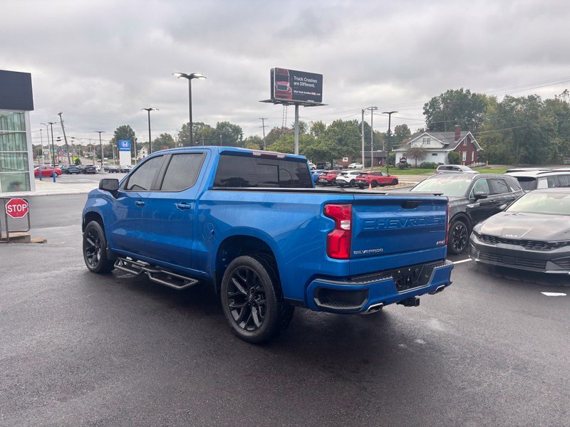 Used 2022 Blue Chevrolet RST image 6