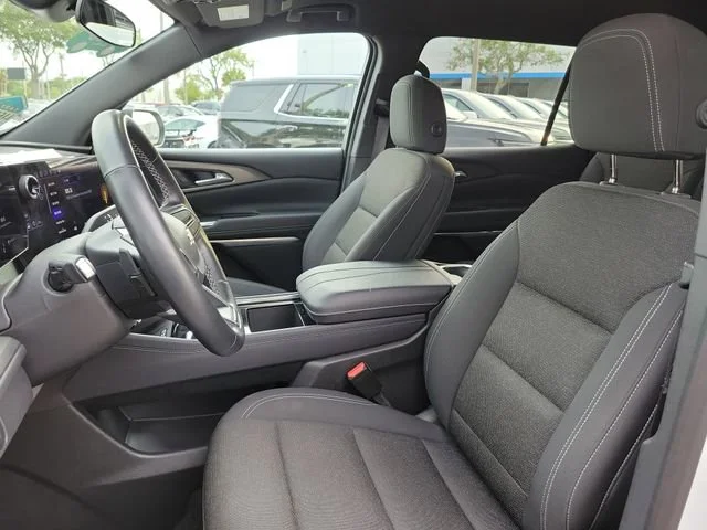 2025 Chevrolet Traverse LT - Photo 20