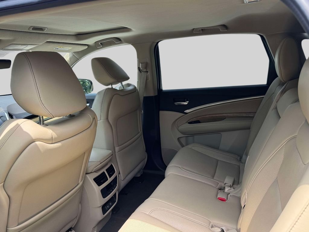 Used 2019 Black Acura 3.5L Technology Package image 9