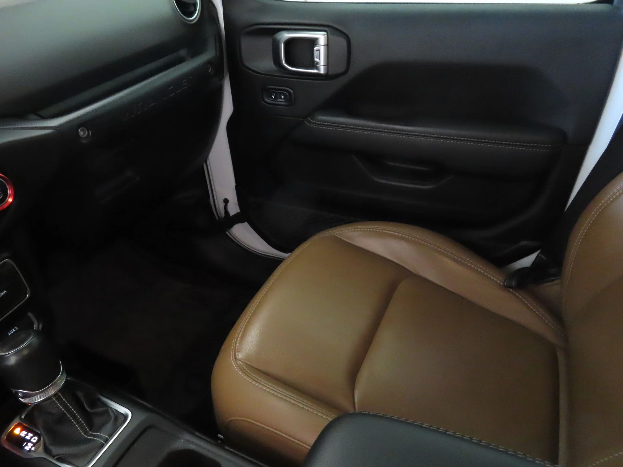Used 2021 White Jeep Unlimited Rubicon image 20
