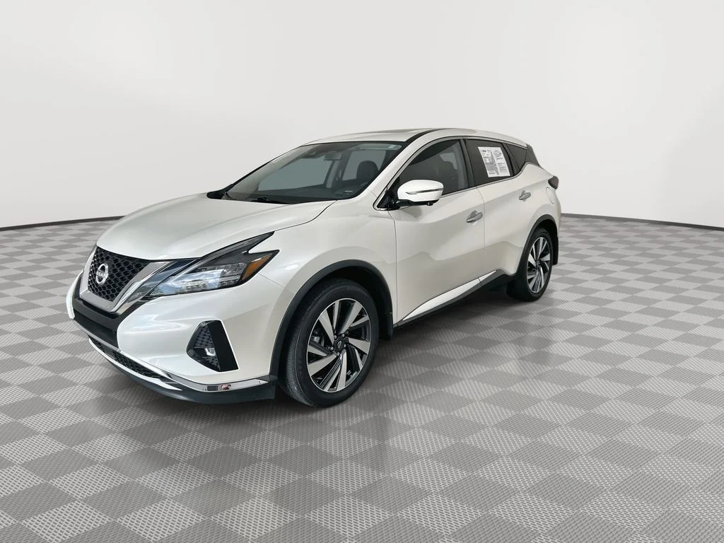 Certified Used 2024 White Nissan SL image 4