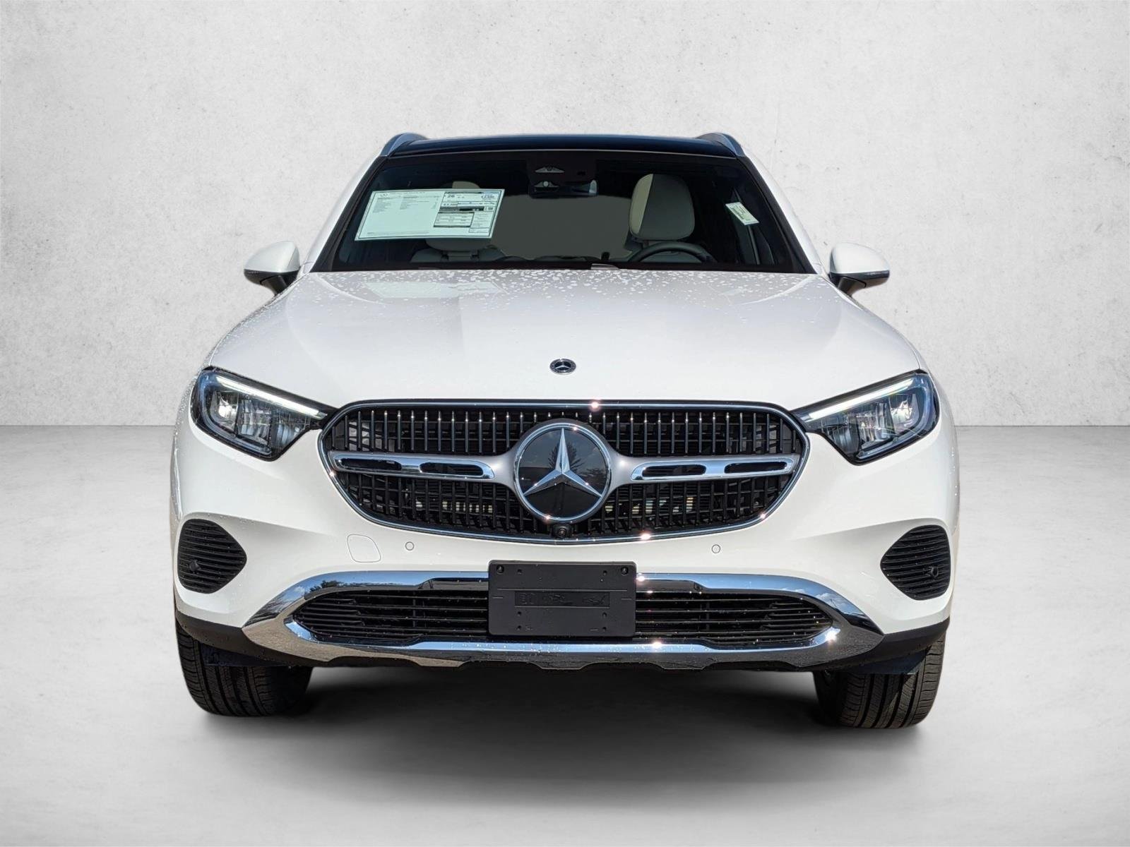 New 2026 Polar White Mercedes-Benz GLC300 image 6