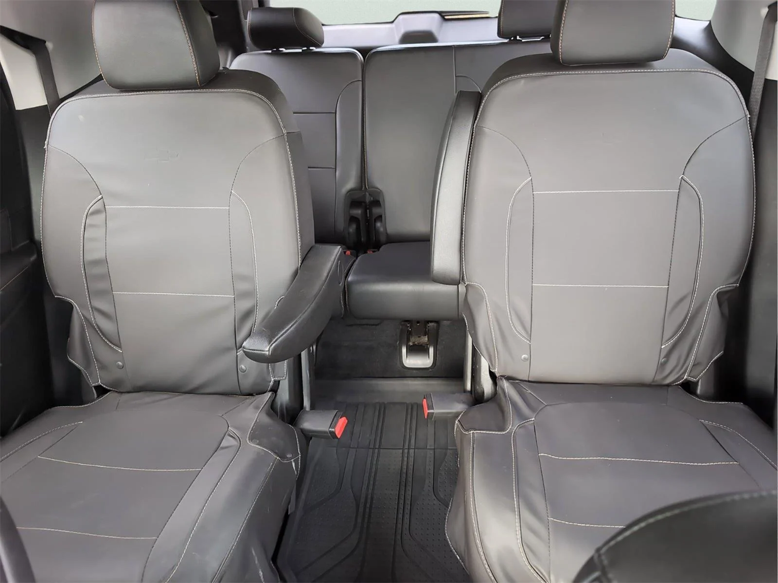 Used 2021 SILVER ICE METALLIC Chevrolet Premier image 27