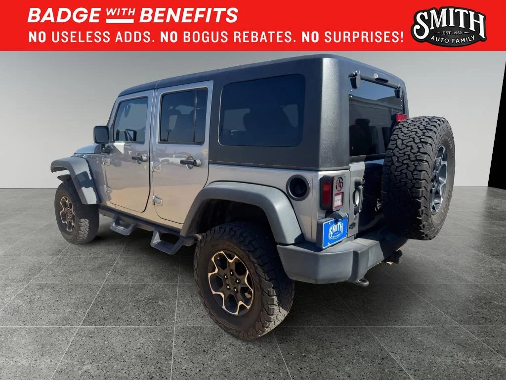 Used 2017 Billet Silver Metallic Clearcoat Jeep Sport image 6