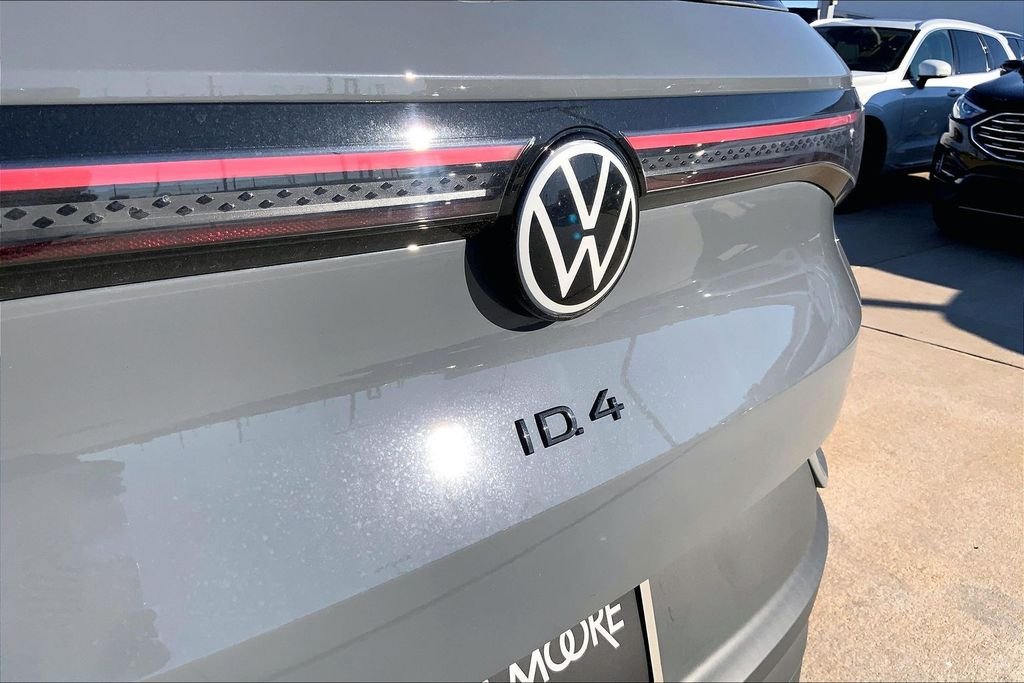 Used 2025 Pure Gray Volkswagen Pro S image 9