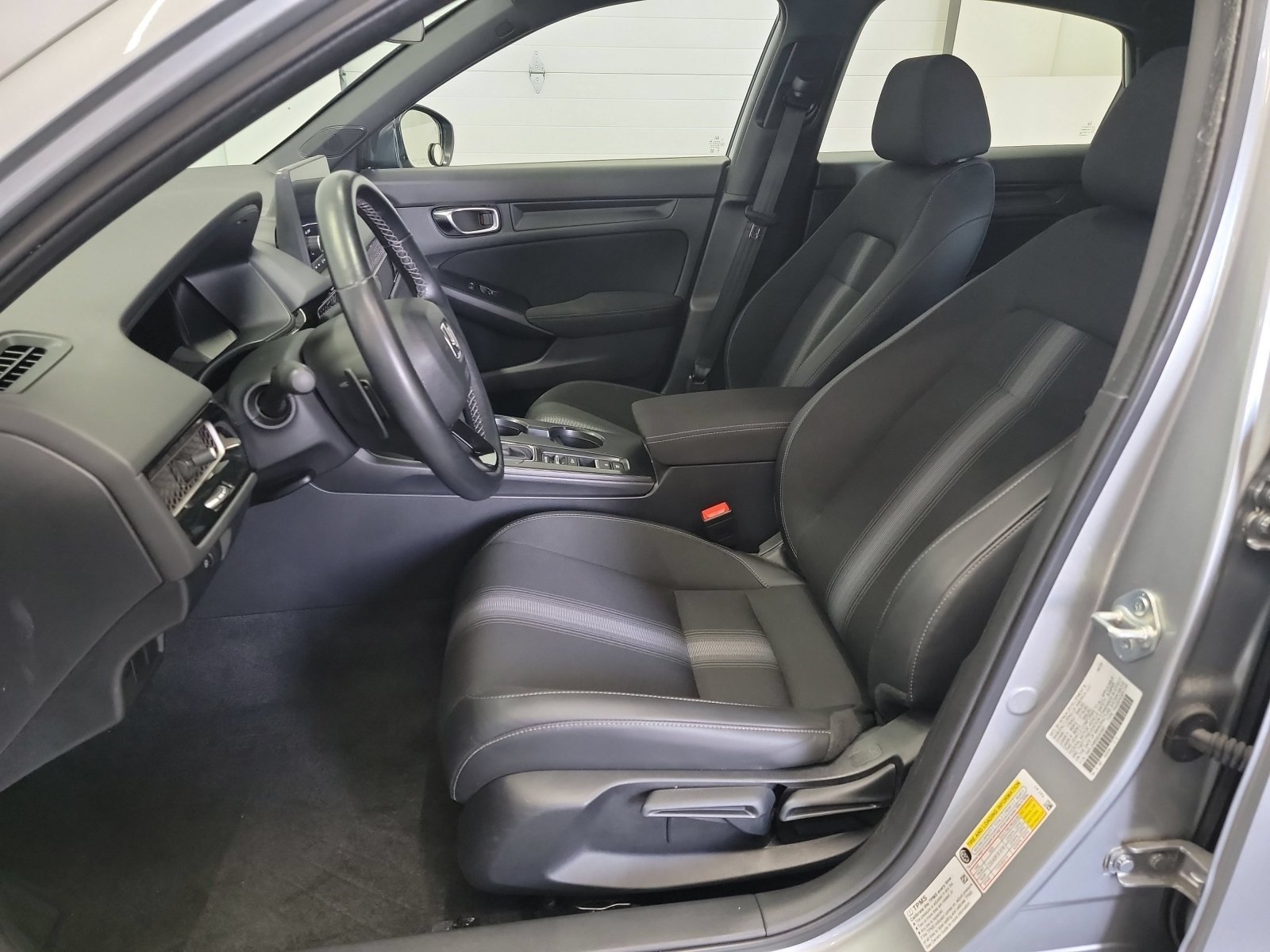 Certified Used 2025 Solar Silver Metallic Honda Sport image 6
