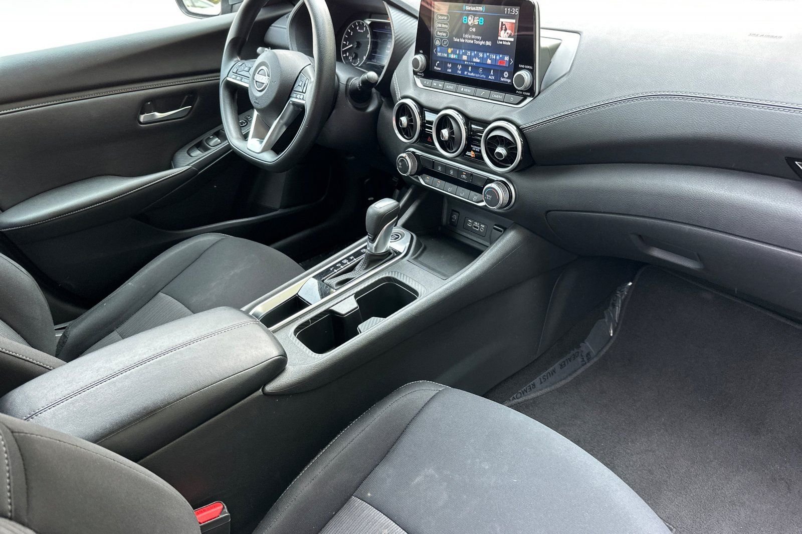 2025 Nissan Sentra SV - Photo 16