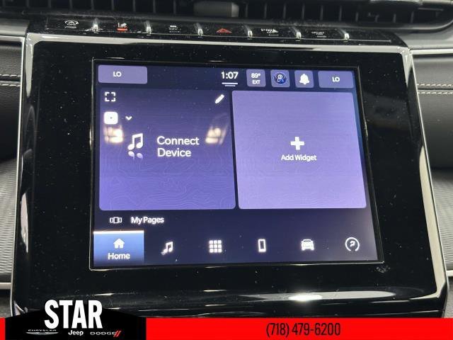 Used 2024 Diamond Black Crystal Pearlcoat Jeep Altitude image 22