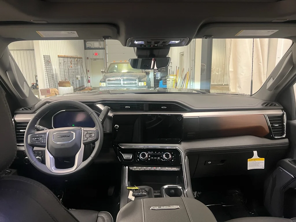 2026 GMC Sierra 3500HD Denali - Photo 11