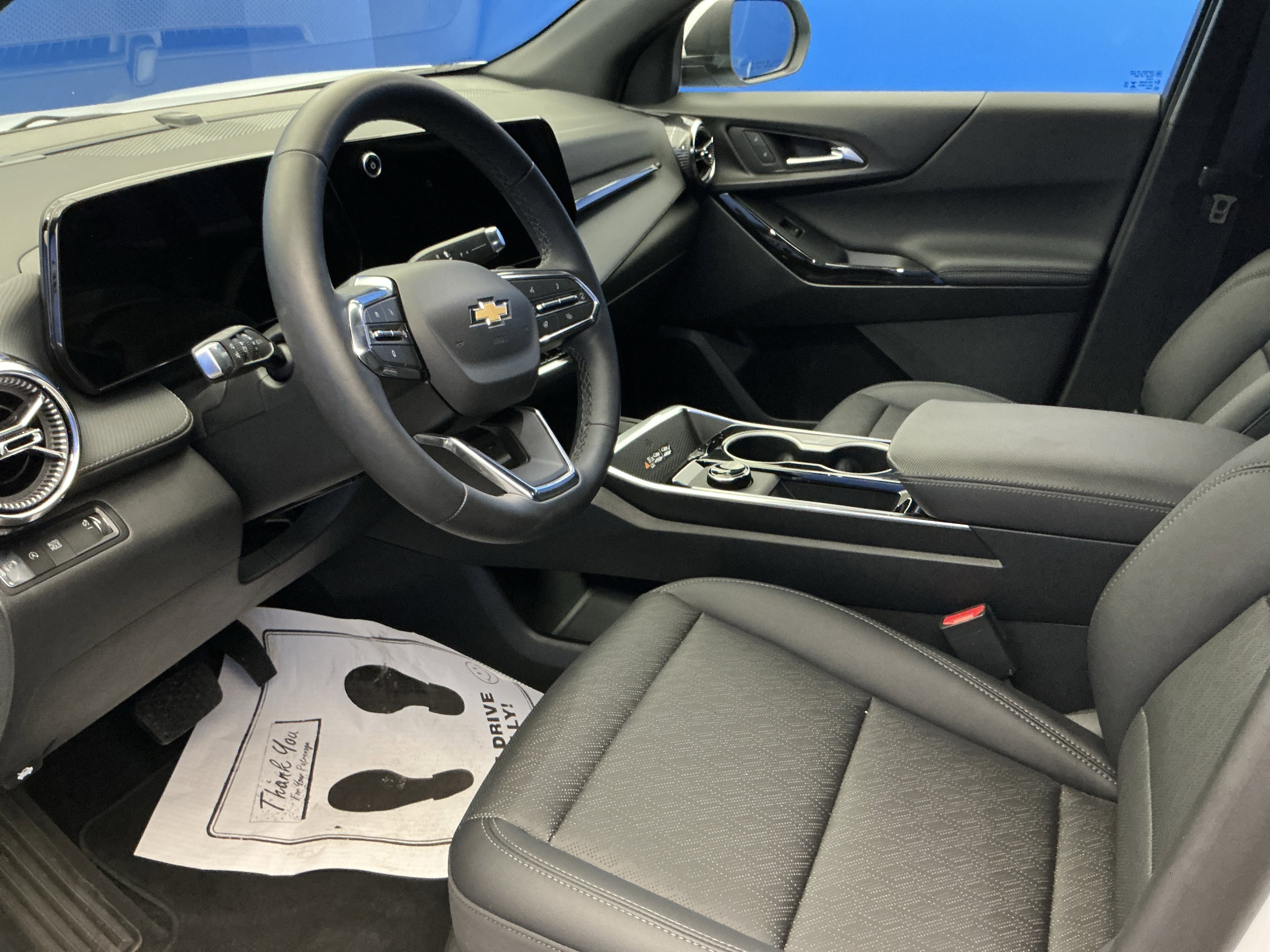 2026 Chevrolet Equinox LT - Photo 13