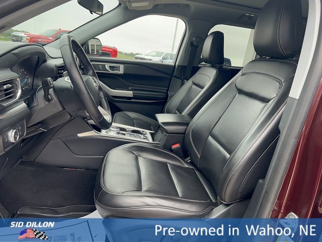 Used 2022 Burgundy Velvet Tinted Clearcoat Ford  image 9