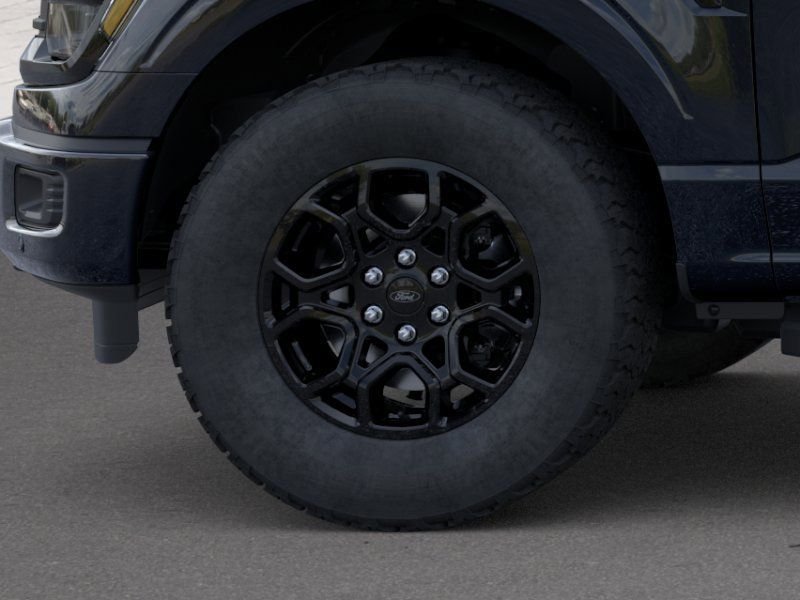 New 2026 Agate Black Metallic Ford XLT image 19