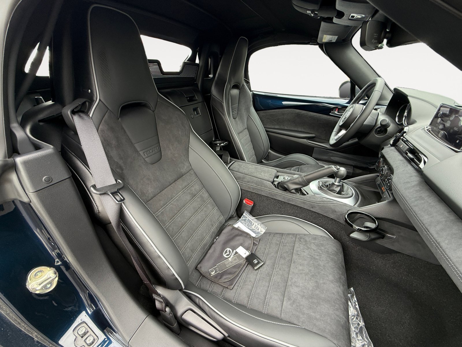 New 2026 Deep Crystal Blue Mica Mazda Club image 17