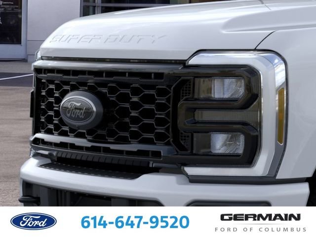 New 2026 Oxford White Ford XLT image 21
